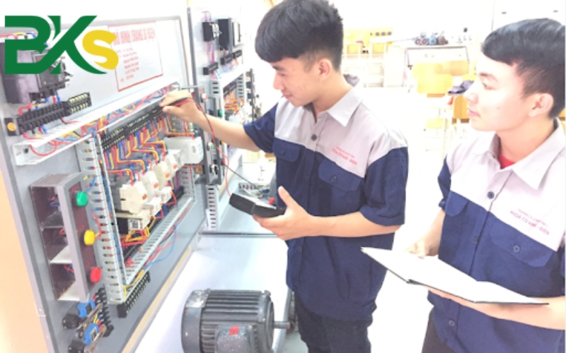 Nơi đào tạo chứng chỉ Điện công nghiệp phù hợp cho người mới bắt đầu