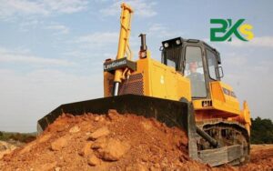 Học lái xe ủi là học những gì? Cam kết chuẩn đầu ra thực chiến