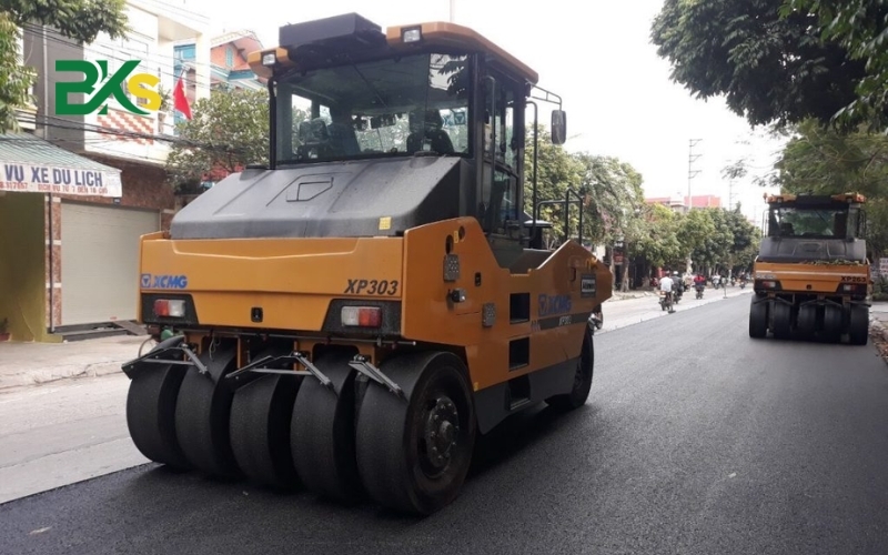 Học tại trung tâm dạy lái xe lu bao lâu thì có bằng và thời hạn ra sao?