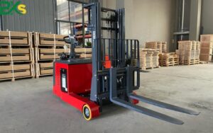 Ai nên học chứng chỉ vận hành xe nâng điện?
