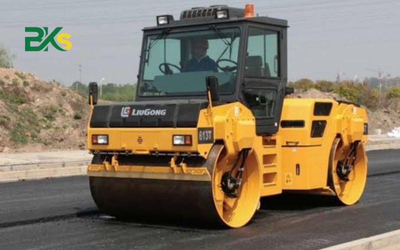 Giá trị pháp lý văn bằng sau khóa sơ cấp nghề xe lu ngắn hạn