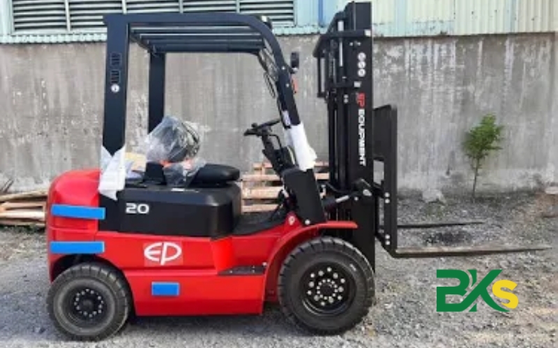 Bảng chi phí trọn gói khóa sơ cấp xe nâng không phát sinh!