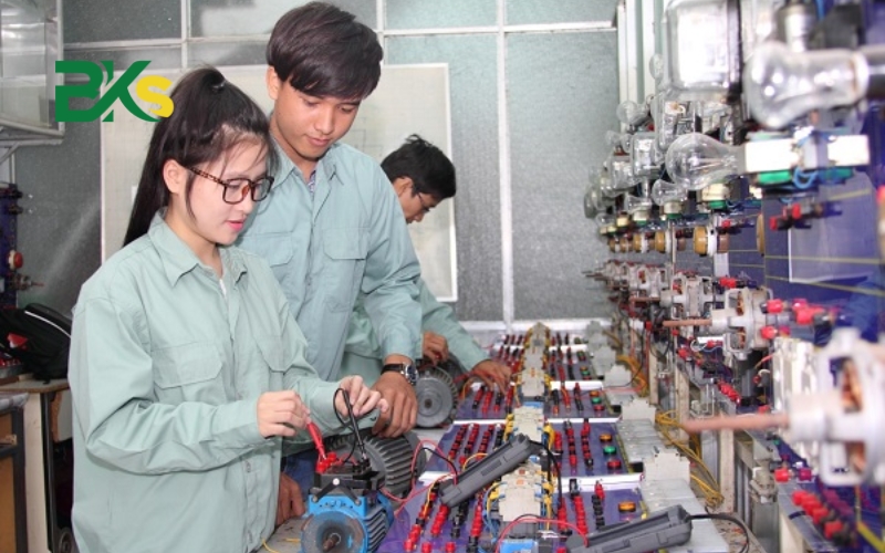 Thông tin tuyển sinh học chứng chỉ Điện công nghiệp tại chungchinghe.edu.vn