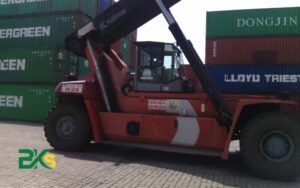 Giá trị pháp lý của tấm bằng khi tốt nghiệp học lái xe nâng cấp tốc
