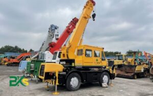 Lái xe cẩu cần bằng gì để hợp pháp vận hành thực tế ngoài đời?