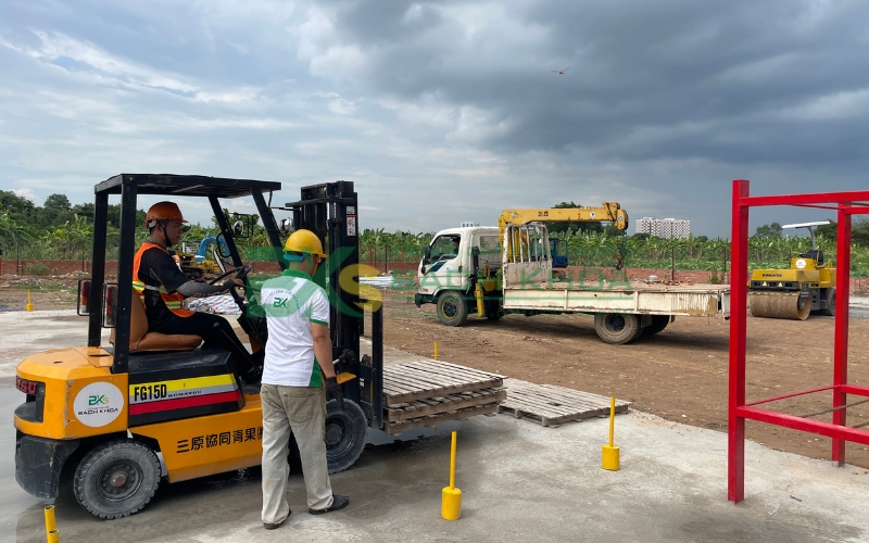 Chi phí học lái xe nâng bao nhiêu tiền?
