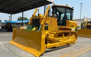 Chi phí học lái xe ủi khoảng bao nhiêu?