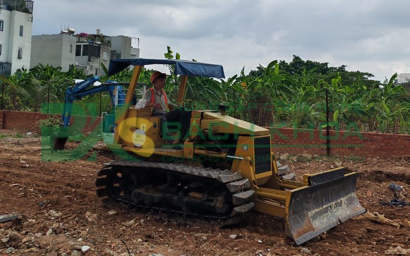 Thực tế khóa học lái xe ủi triển khai như thế nào?