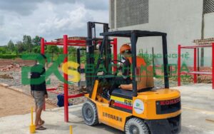 Tại sao cần phải có chứng chỉ sơ cấp nghề xe nâng?