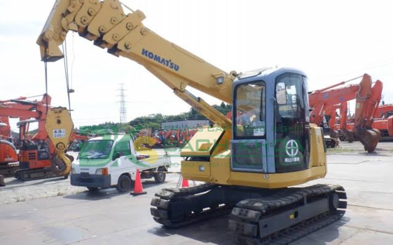 Chưa từng lái xe cẩu có học được không?