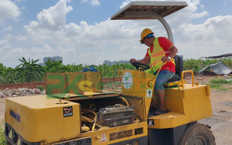 Học lái xe lu ở đâu giá rẻ tại Sài Gòn?