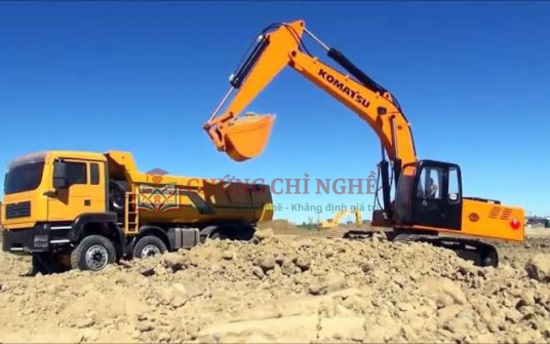 Địa chỉ học lái máy xúc ở TPHCM uy tín, chi phí hợp lý ở đâu?
