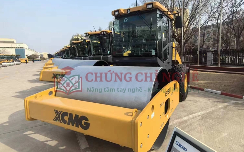 Học Chứng chỉ xe lu mất bao lâu?
