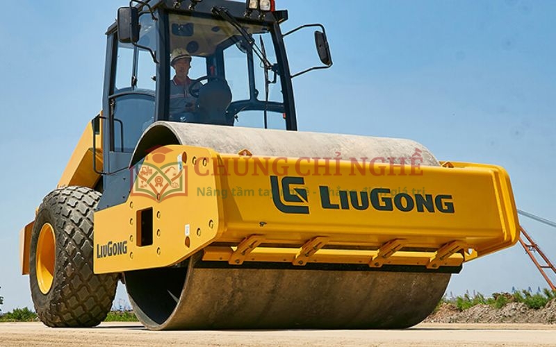 Làm sao để được tăng lương lái xe lu?
