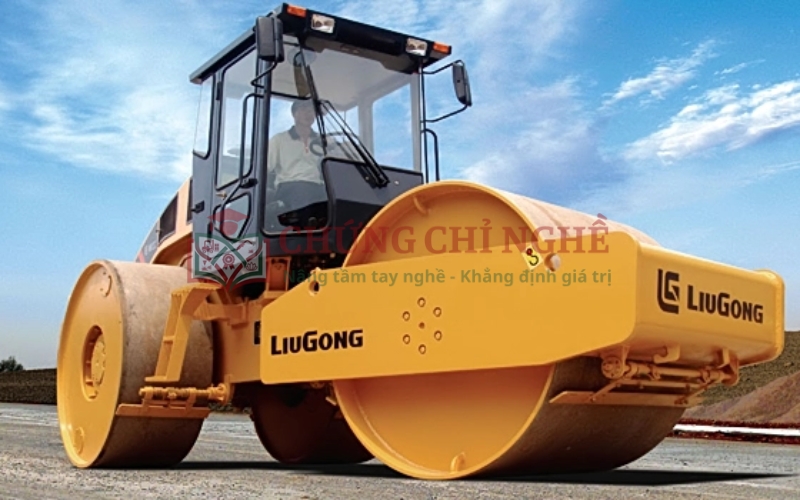 Tham khảo khóa học lái xe lu tại Trường đào tạo Chứng Chỉ Nghề