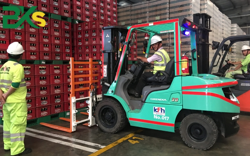 Chứng chỉ vận hành xe nâng là gì?