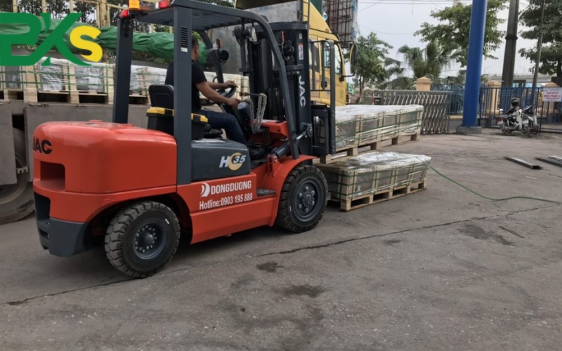 Học cấp tốc bằng lái xe nâng hết bao nhiêu tiền?